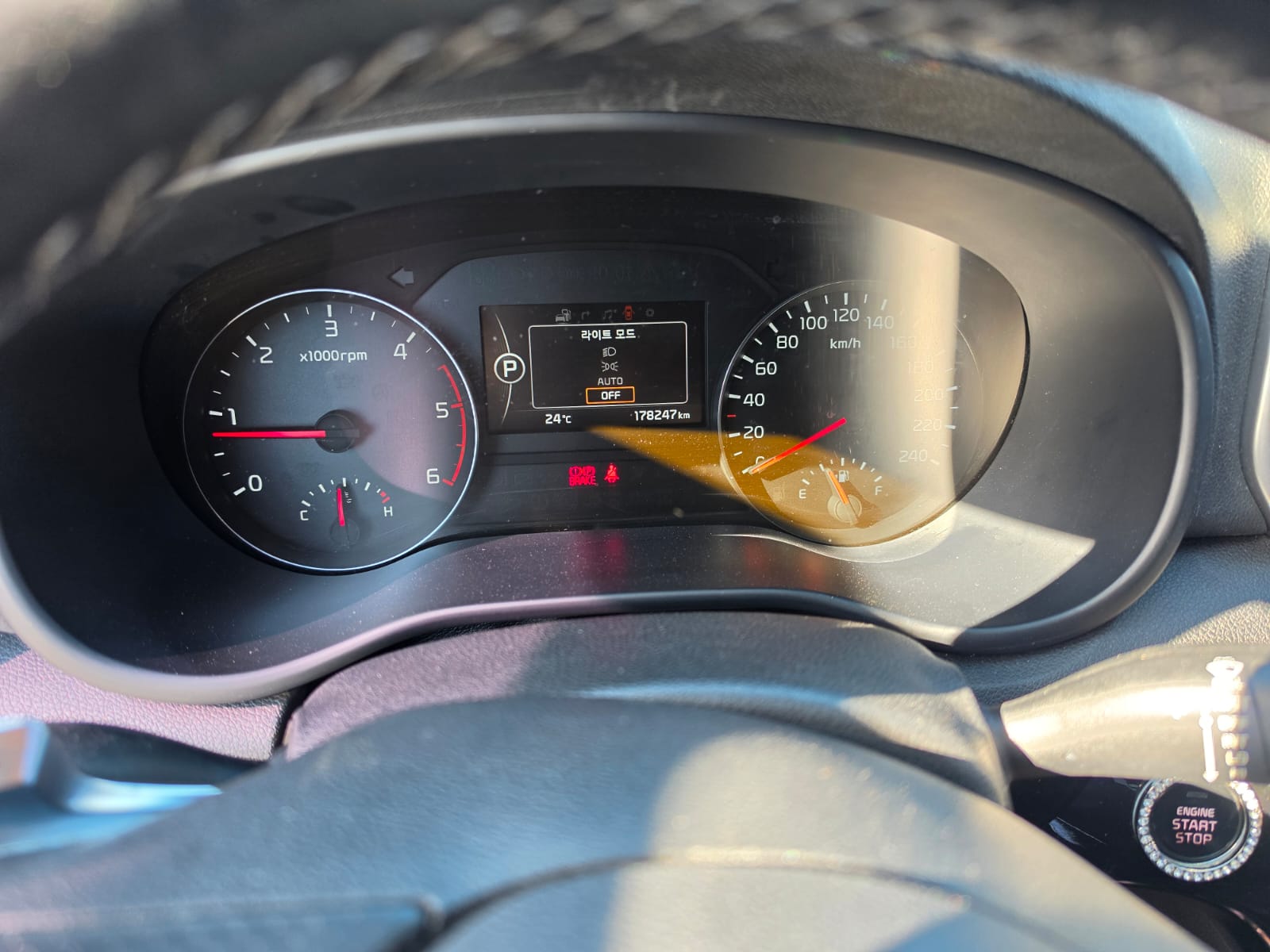 2016 Hyundai Tucson view 8