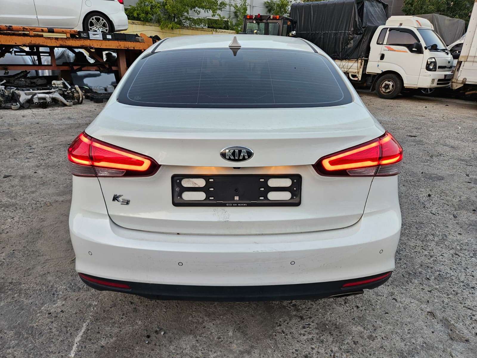 2017 Kia K3 1.6 GDI view 4